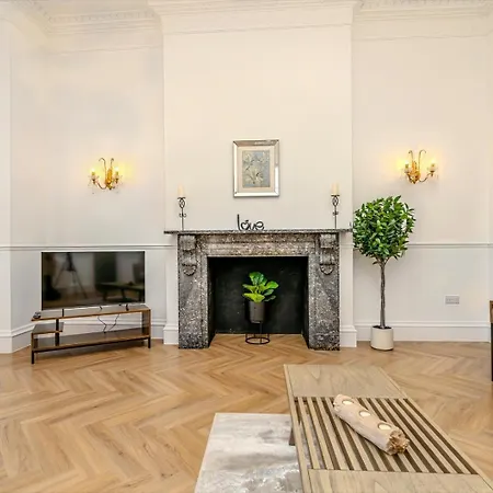 Apartment Garden View Flat By Cabot Circus With Free Parking Bristol